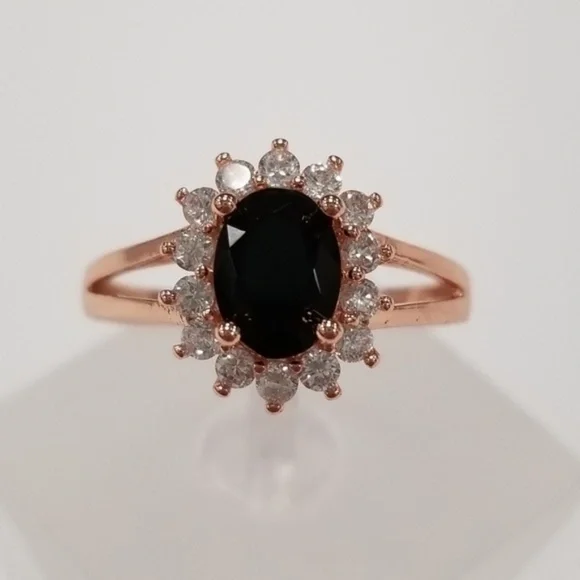 18k Rose Gold With Black Spinel Ring - Picture 4 of 8